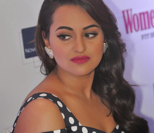 sonakshi_sinha4_1472